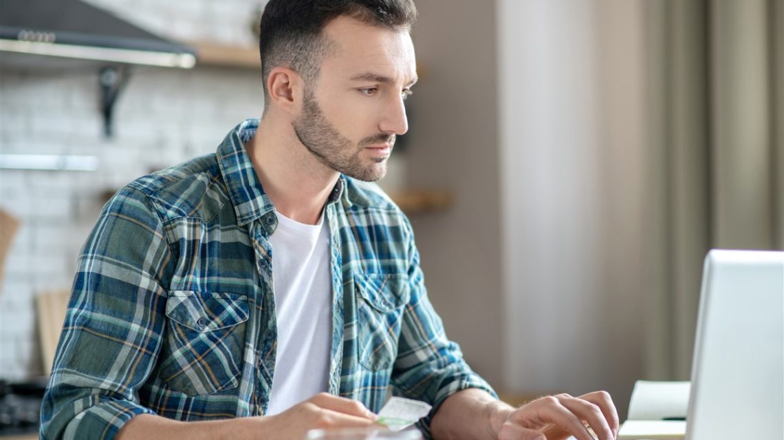 Éviter les pièges : comment choisir le meilleur correcteur d’orthographe en freelance